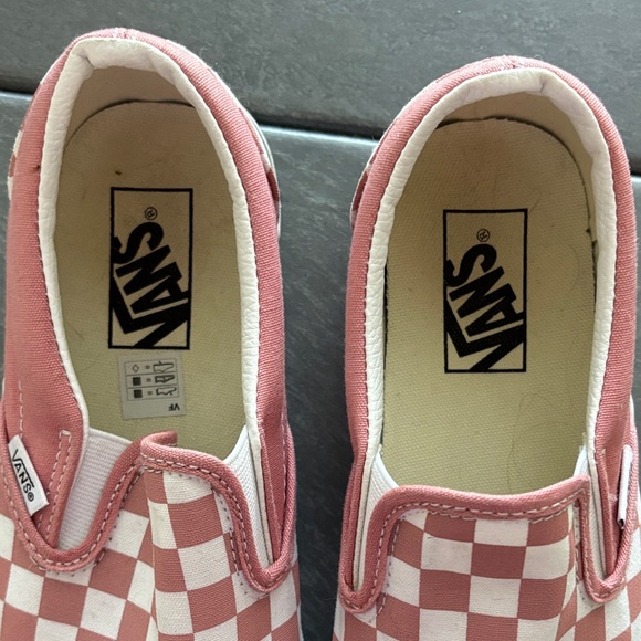 Vans Pink and White Checkered Slip-On Sneakers, 39 (7 men, 8.5 women) - Picture 4 of 5